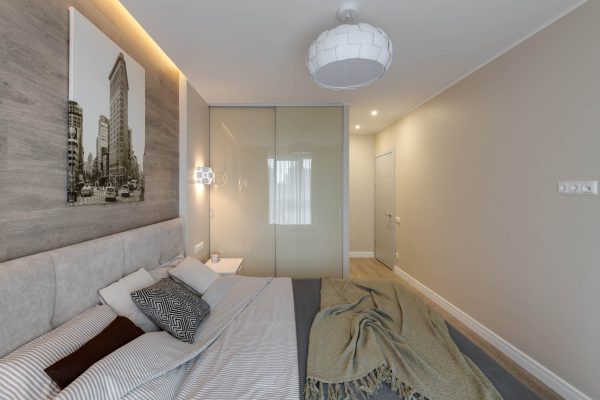 PRIVATE HOUSE Delphinium - Image 39