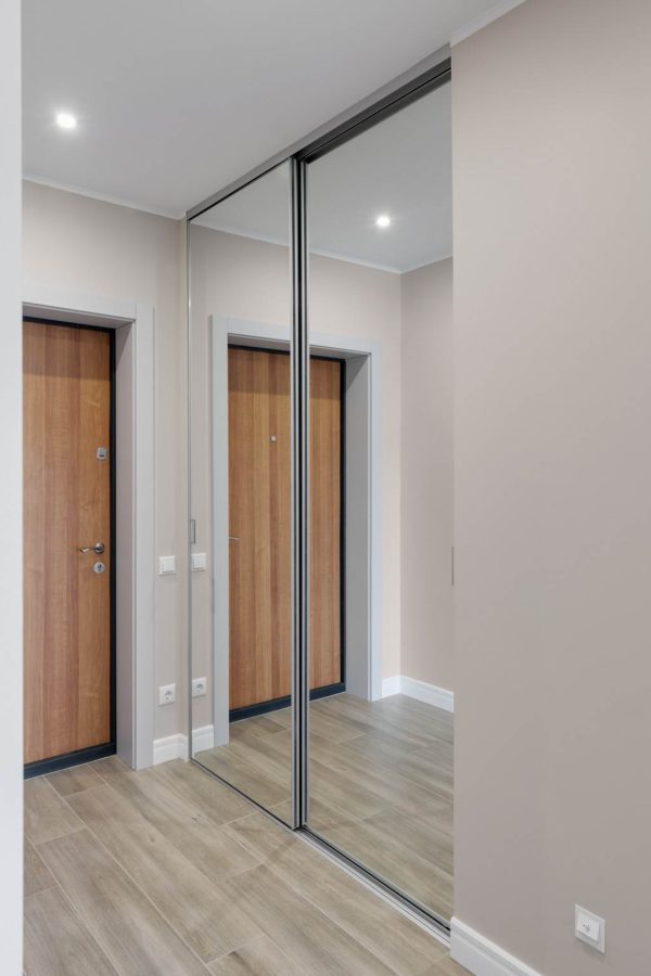 PRIVATE HOUSE Delphinium - Image 15